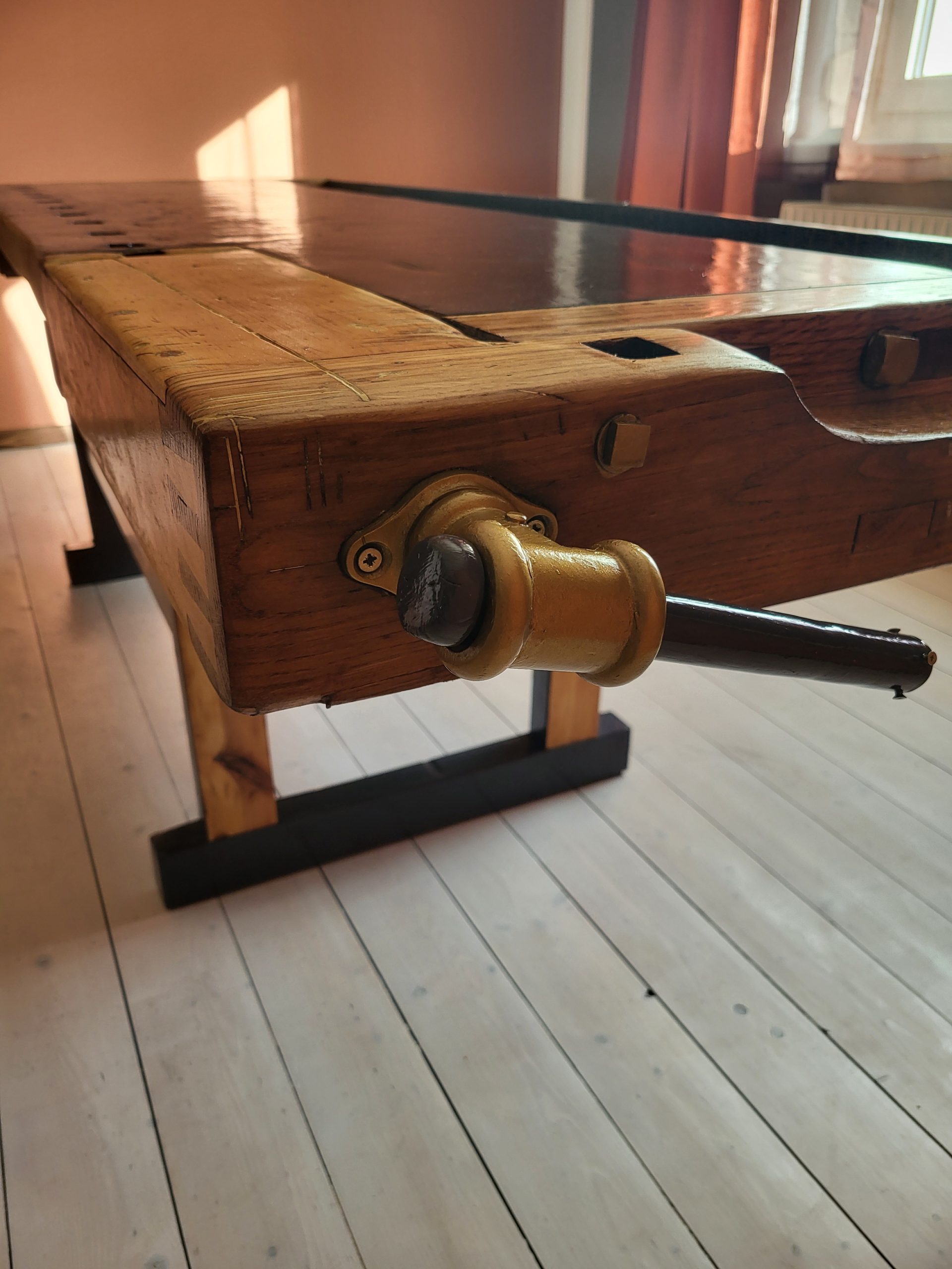 Werkbank neu gedacht - 210 cm Möbelunikat – Bild 3