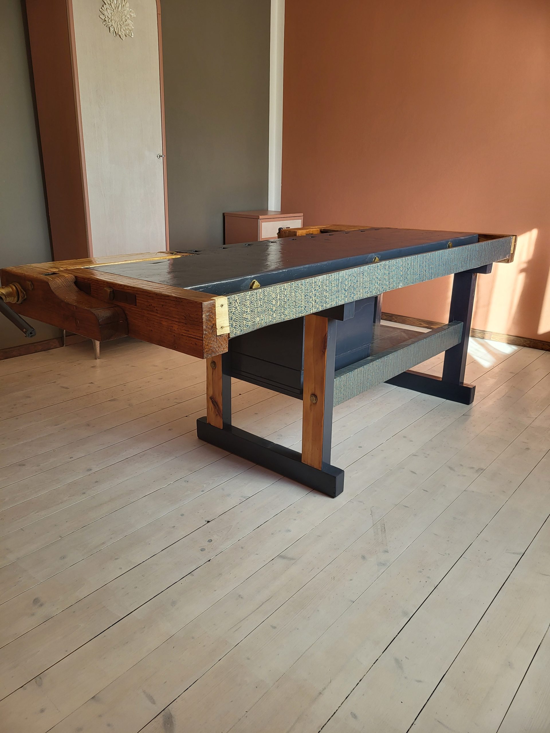 Werkbank neu gedacht - 210 cm Möbelunikat – Bild 4