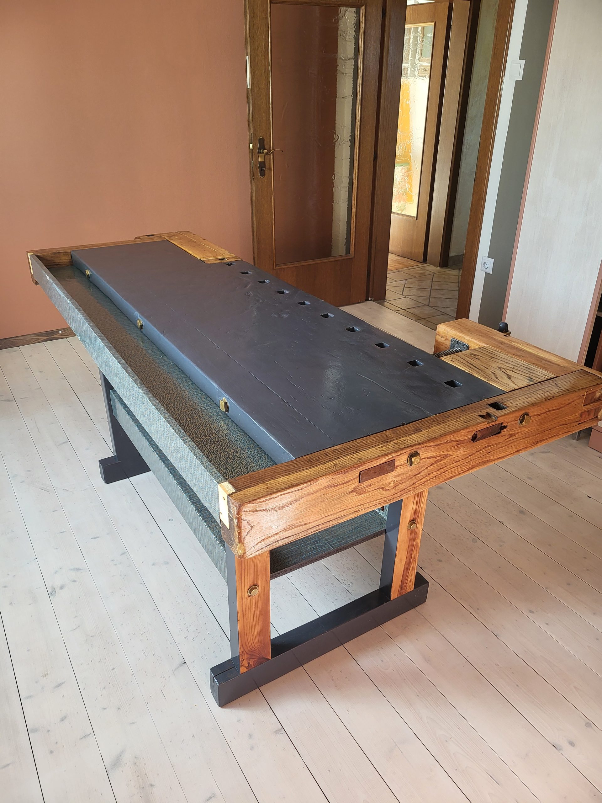 Werkbank neu gedacht - 210 cm Möbelunikat – Bild 6